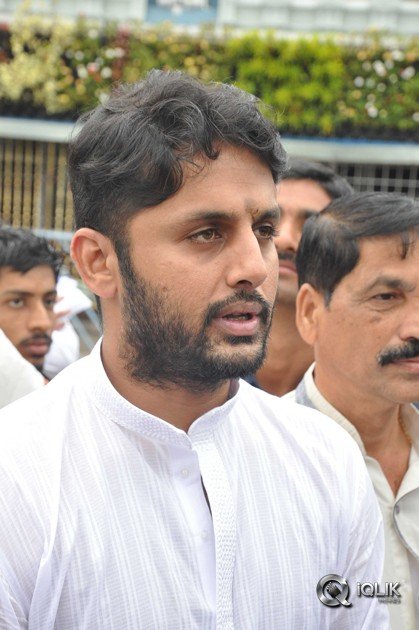 Lie-Movie-Team-At-Tirumala